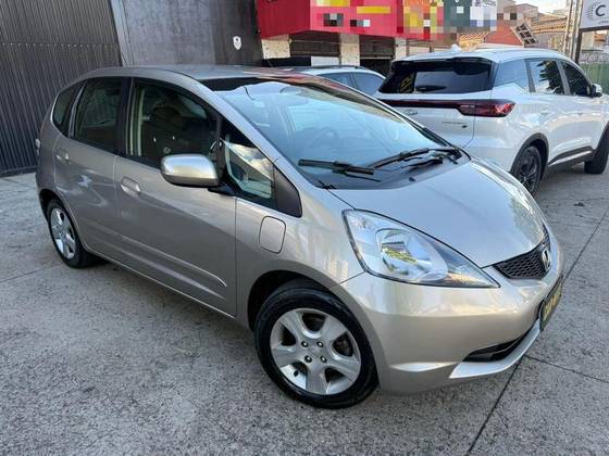HONDA FIT 1.4 LX 16V FLEX 4P MANUAL HONDA FIT 1.4 LX 16V FLEX 4P MANUAL